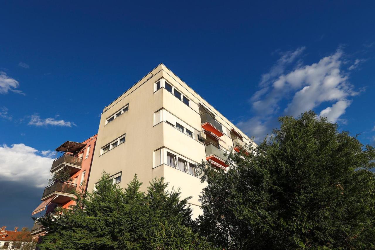 Apartment Leon - Sea View Рієка Екстер'єр фото