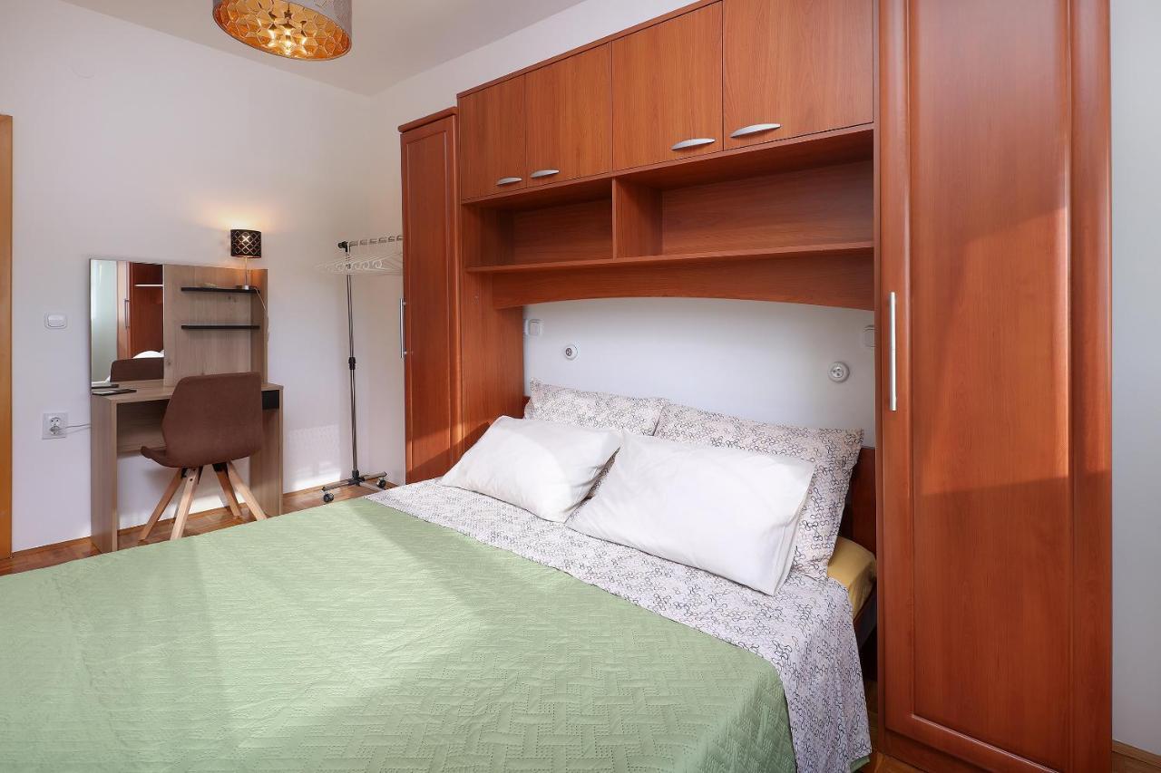 Apartment Leon - Sea View Рієка Екстер'єр фото